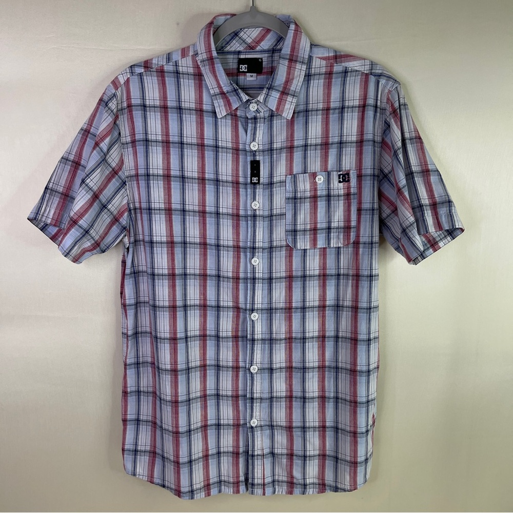 DC Men's Size Medium Vintage Plaid Button Down Retro Vibes Modern Style